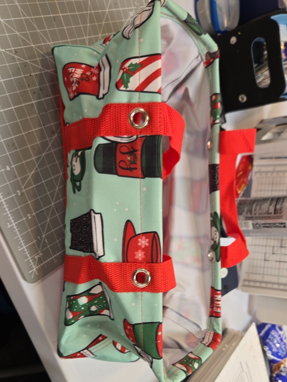 thirty-one Mint Green Holiday Coffee Cup Tiny Tote with Red Handles